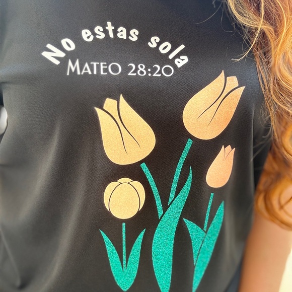 No estás sola Tshirt New Brand Original design - Picture 3 of 5